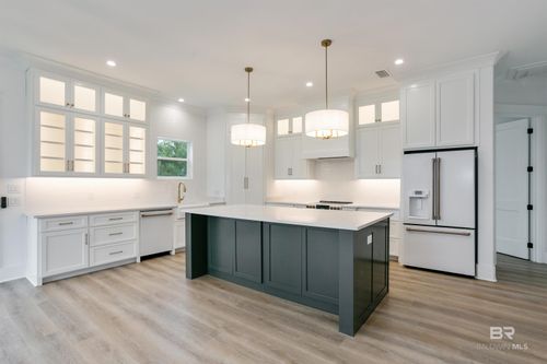 31261 Oak Dr, Orange Beach, AL, 36561-4399 | Card Image