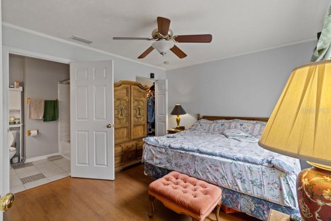 1110 Ne 21 St Ct, House other with 3 bedrooms, 3 bathrooms and null parking in GAINESVILLE FL | Image 12