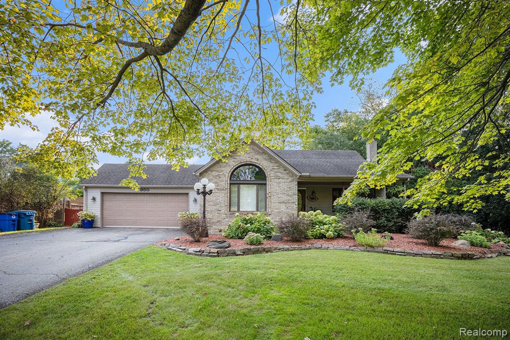 Fuller Ln, White Lake, MI 48386 #1