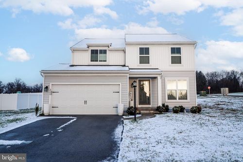 3500 Winter Dr, DOVER, PA, 17315-5220 | Card Image