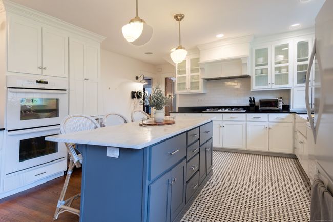 336 Main St, House other with 5 bedrooms, 2 bathrooms and null parking in Wethersfield CT | Image 9