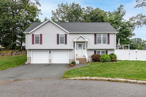 60 Fieldside Dr, Woonsocket, RI, 02895-6774 | Card Image