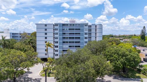 705-3301 Spanish Moss Ter, Lauderhill, FL, 33319-5004 | Card Image