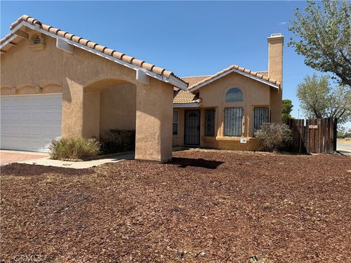 1645 E Kettering St, Lancaster, CA, 93535-1118 | Card Image