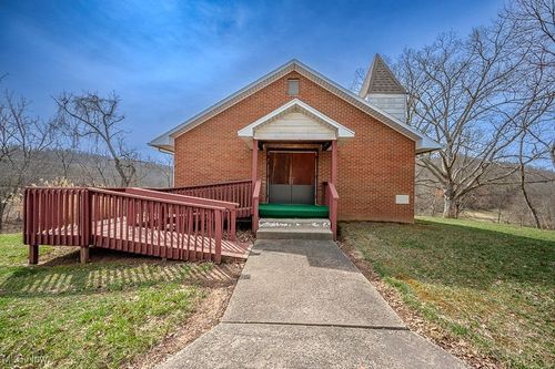 7970 Tuckers Creek Rd, Elizabeth, WV, 26143 | Card Image