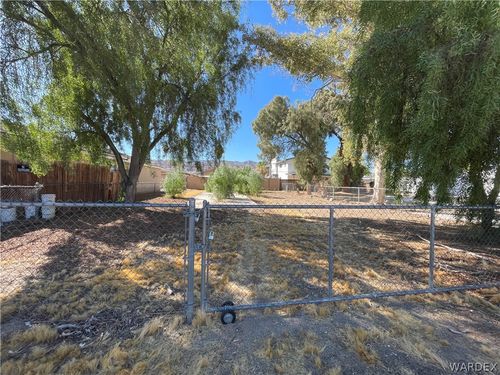 194 Tanglewood Ln, Bullhead City, AZ, 86442-4626 | Card Image
