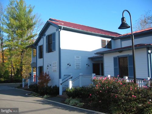 12642 Chapel Rd, CLIFTON, VA, 20124-1953 | Card Image