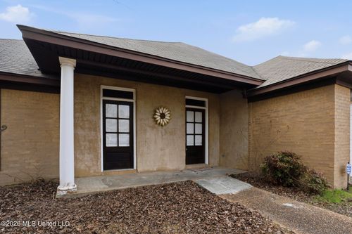 577 Oak Ridge Way, Pearl, MS, 39208-8038 | Card Image