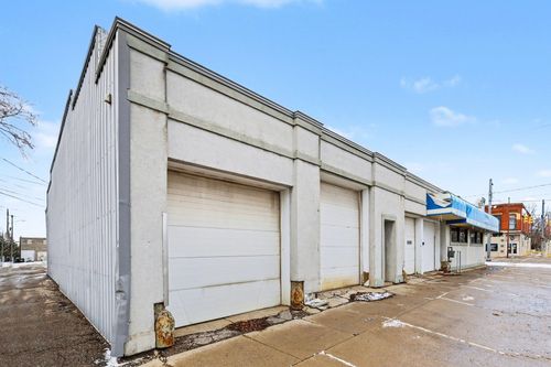 801 W Main St, Owosso, MI, 48867-2539 | Card Image