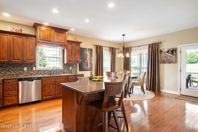 905 Fossil Creek Cir, House other with 4 bedrooms, 3 bathrooms and null parking in Louisville KY | Image 18