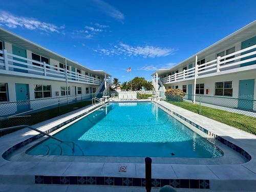 apt-18-215 Circle Dr, CAPE CANAVERAL, FL, 32920-2631 | Card Image