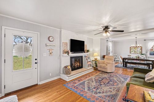 104 Darden Pl, Columbia, TN, 38401-4906 | Card Image