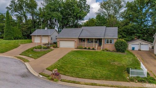 5666 Cherry Hill Dr, Newburgh, IN, 47630-3295 | Card Image