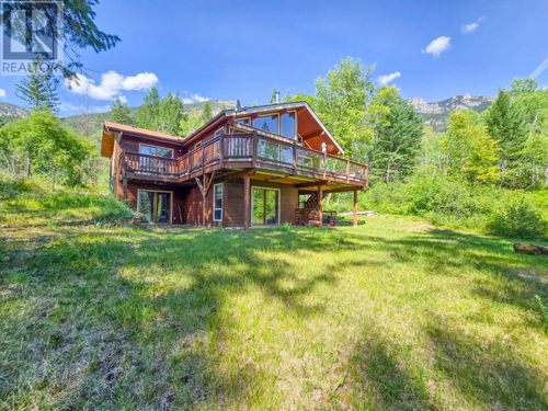 2830 Berrey Rd, Brisco, BC, V0A1B0 | Card Image