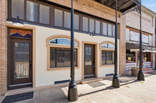 118 W Grand St, Whitewright, TX, 75491-2139 | Card Image