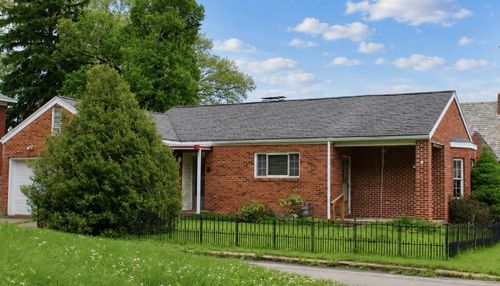 57 Hillcrest Ln, Uniontown, PA, 15401-4739 | Card Image