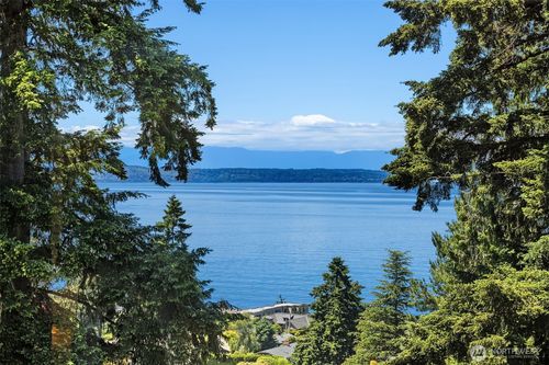 9421 190th Pl Sw, Edmonds, WA, 98020-2370 | Card Image