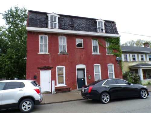 209-207-209 N 2nd St, West Newton, PA, 15089-1609 | Card Image