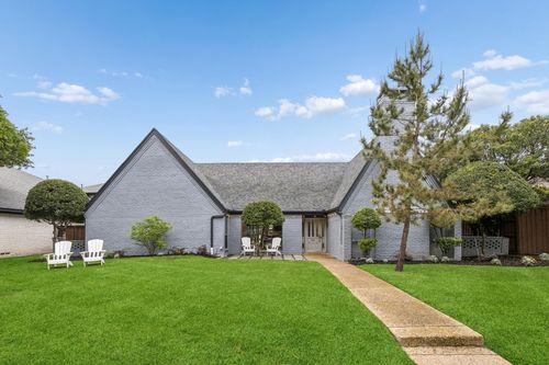 9216 Middle Glen Dr, Dallas, TX, 75243-6334 | Card Image