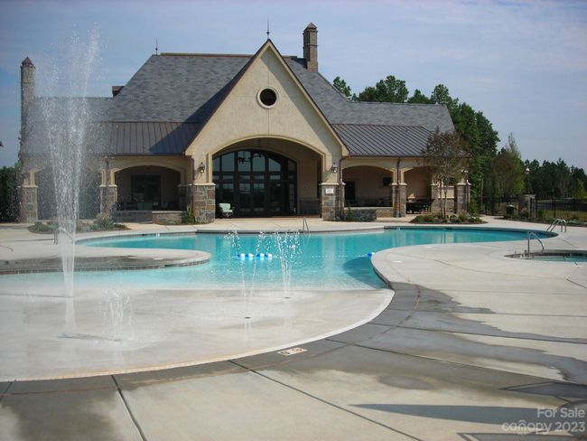 Community pool | Image 41