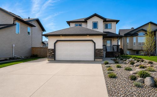 8933 114 Ave, Grande Prairie, AB, T8X1T9 | Card Image