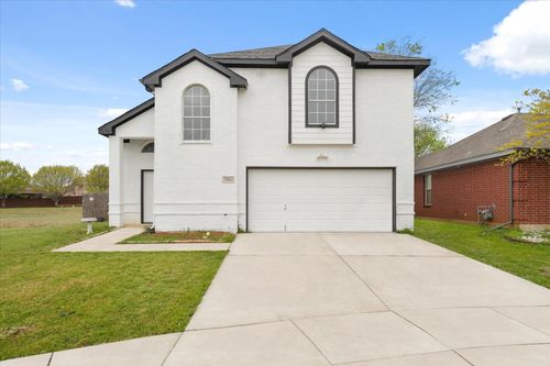 7901 Crouse Dr, Fort Worth, TX, 76137-4397 | Card Image