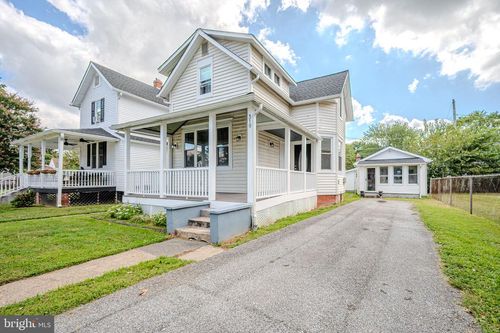 319 Washington St, DELAWARE CITY, DE, 19706-7787 | Card Image