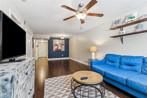 apt-220-500 Lake Marina Ave, New Orleans, LA, 70124-1656 | Card Image