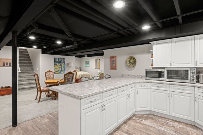 49969 Walter, Condo with 2 bedrooms, 4 bathrooms and null parking in Shelby Township MI | Image 25