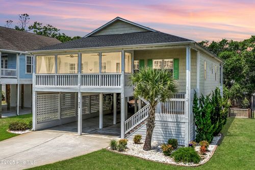 409 Womble St, Oak Island, NC, 28465-8018 | Card Image