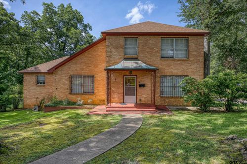 21 Rambling Rd, Palestine, TX, 75801-4655 | Card Image