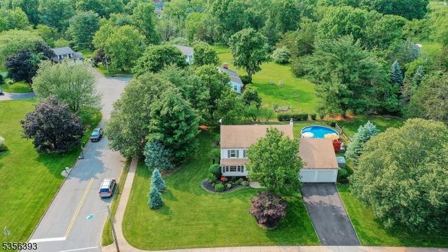 12 Fox Chase Run, House other with 4 bedrooms, 2 bathrooms and null parking in Hillsborough NJ | Image 6