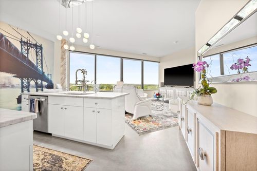 unit-918-5601 Smetana Dr, Minnetonka, MN, 55343-9210 | Card Image