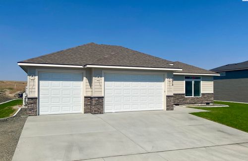2876 S Belfair Pl, Kennewick, WA, 99338-5663 | Card Image