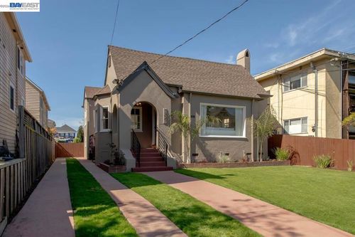 1321 Pearl St, Alameda, CA, 94501 | Card Image