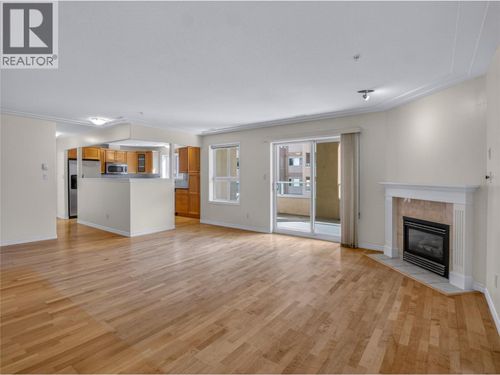 404-2285 Atkinson St, Penticton, BC, V2A8R7 | Card Image