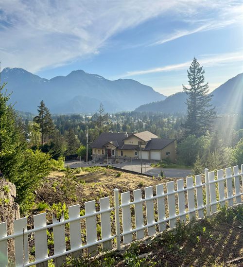 21647 Thacker Mtn Rd, Hope, BC, V0X1L1 | Card Image