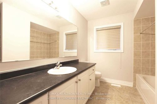 223 Rutherford Road, Bradford West Gwillimbury, ON, L3Z0X4 | Card Image