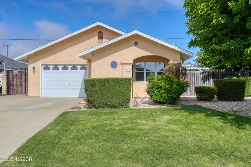 945 Jeanette Ln, Nipomo, CA, 93444-8980 | Card Image