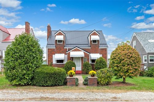 927 Fayette Ave, Belle Vernon, PA, 15012-2256 | Card Image