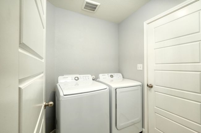 Laundry Room | Image 18