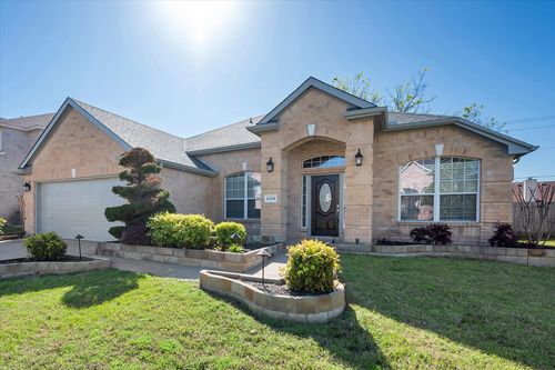 2204 Windcastle Dr, Mansfield, TX, 76063-5095 | Card Image