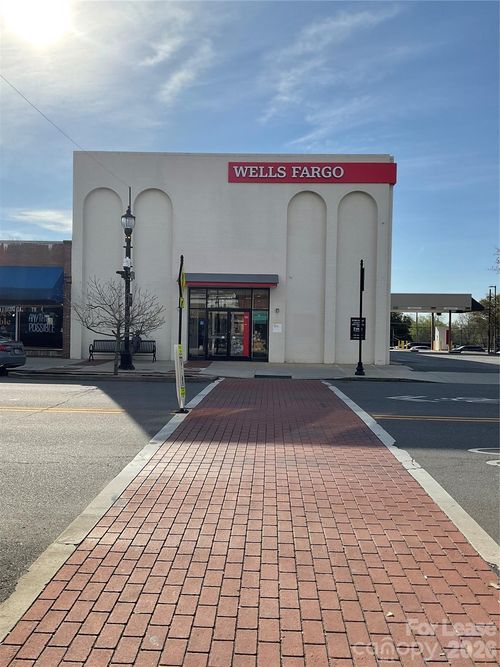 153 N Main St, Mooresville, NC, 28115-2995 | Card Image