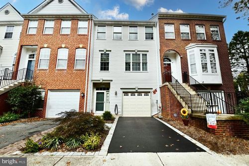 6622 Patent Parish Ln, ALEXANDRIA, VA, 22315-6064 | Card Image