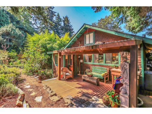5523 Se 40th Ave, Portland, OR, 97202-4230 | Card Image