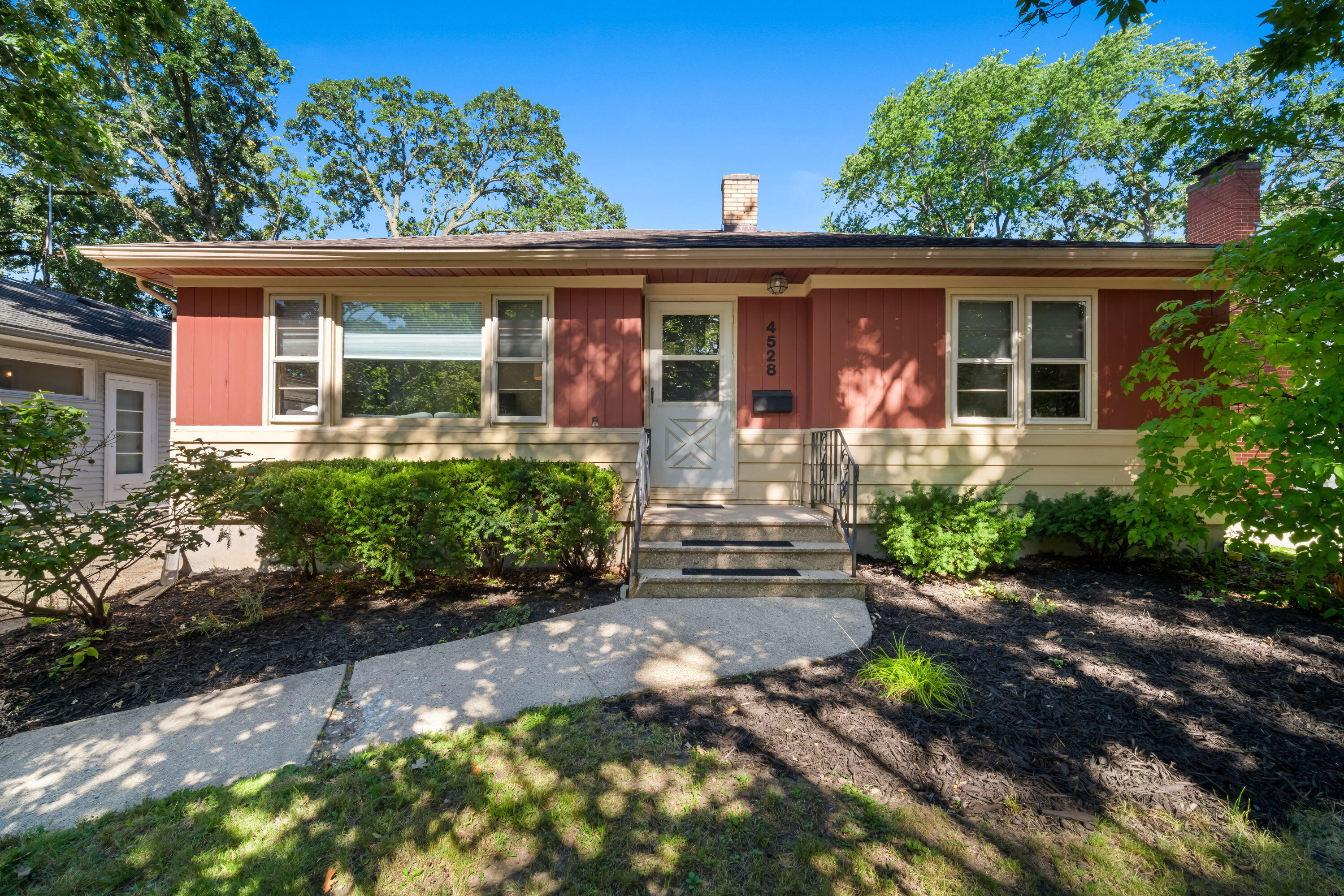 Taft Rd, Kenosha, WI 53142