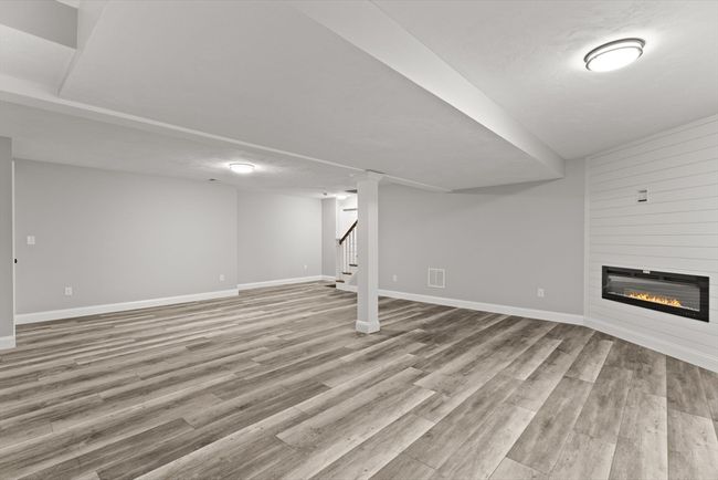 10 Leonard St, House other with 4 bedrooms, 3 bathrooms and 6 parking in Lakeville MA | Image 40