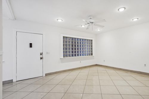 106-2878 Donnelly Dr, Lake Worth, FL, 33462-6420 | Card Image
