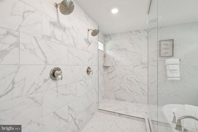 3413 Wooded Run Dr, House other with 3 bedrooms, 4 bathrooms and null parking in BROAD RUN VA | Image 47
