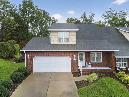 250 Saint Andrews Dr, Bristol, VA, 24202-2723 | Card Image